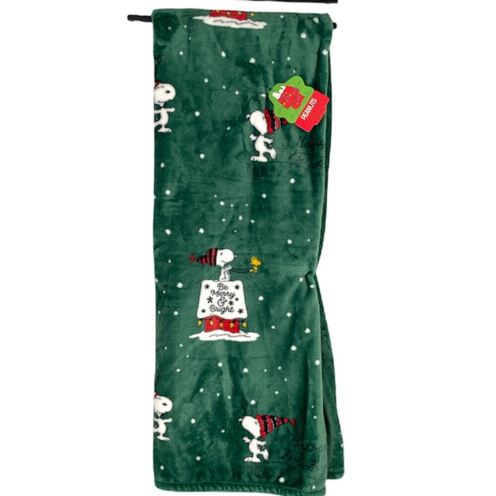 Peanuts Snoopy and Woodstock Christmas Blanket, Green, 50x70